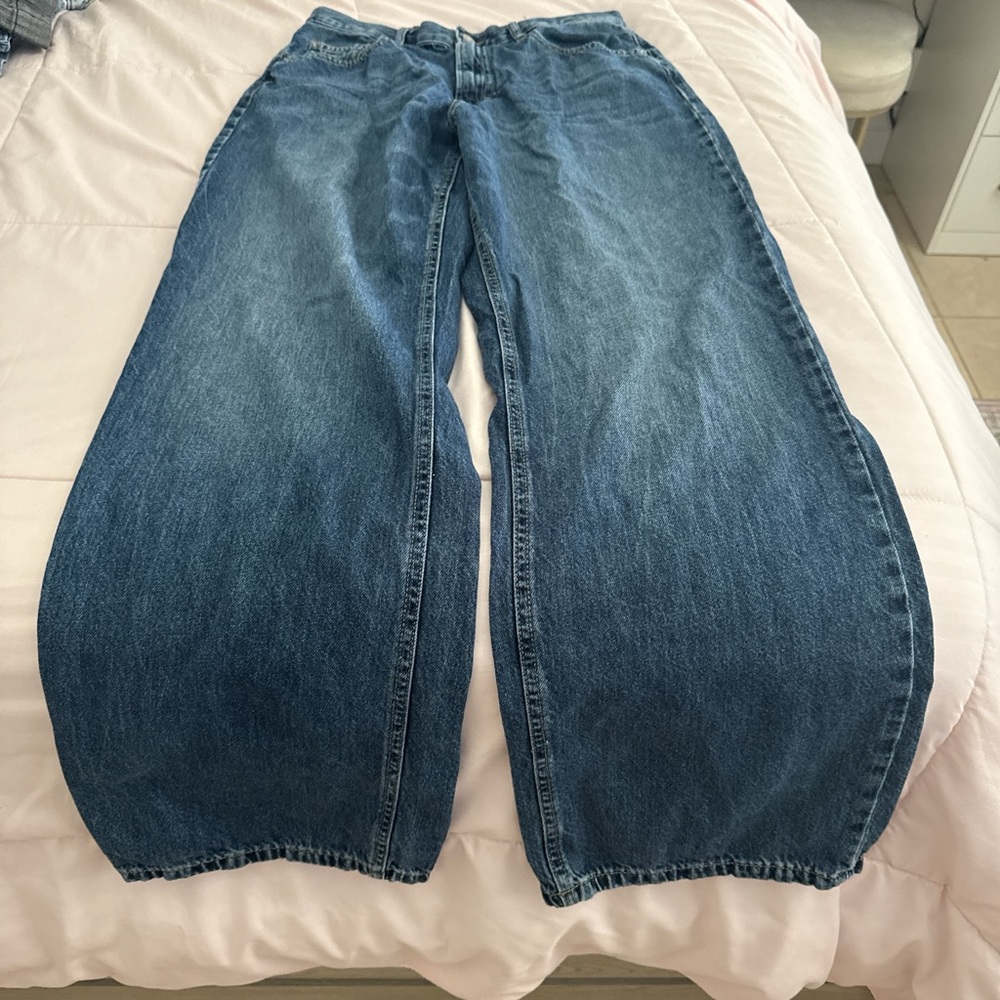 Lucky Brand Women's wide leg Jeans - Dark Blue and Light Blue bundle! - Picture 8 of 12
